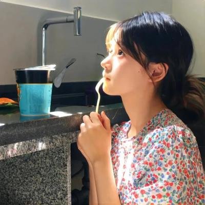 女警撞到夫